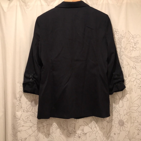 Blazer - Picture 3 of 5